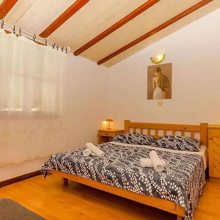 Appartement Beautiful In With Wifi